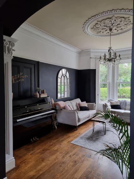 Spacious Victorian Holiday home